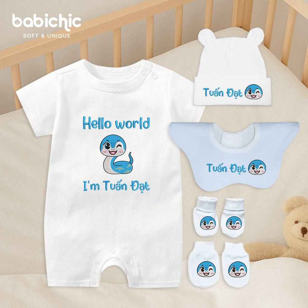 Set quà đầy tháng sơ sinh bé trai thêu tên cá nhân hóa – Bodysuit “Tiến Đạt”, hình rắn cute