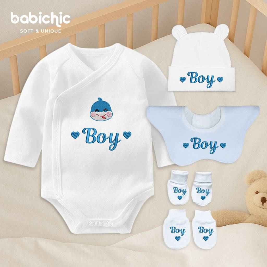 Set quà thêu tên cho bé trai - Boy - Cotton Organic, Hình Thêu Tối Giản, Xanh Dương, Quà Đầy Tháng Cá Nhân Hóa Cho Bé Trai