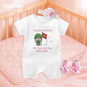 Set đồ bé gái 30/4 – Body thêu “Em bé Bơ” cờ đỏ sao vàng & bản đồ Việt Nam