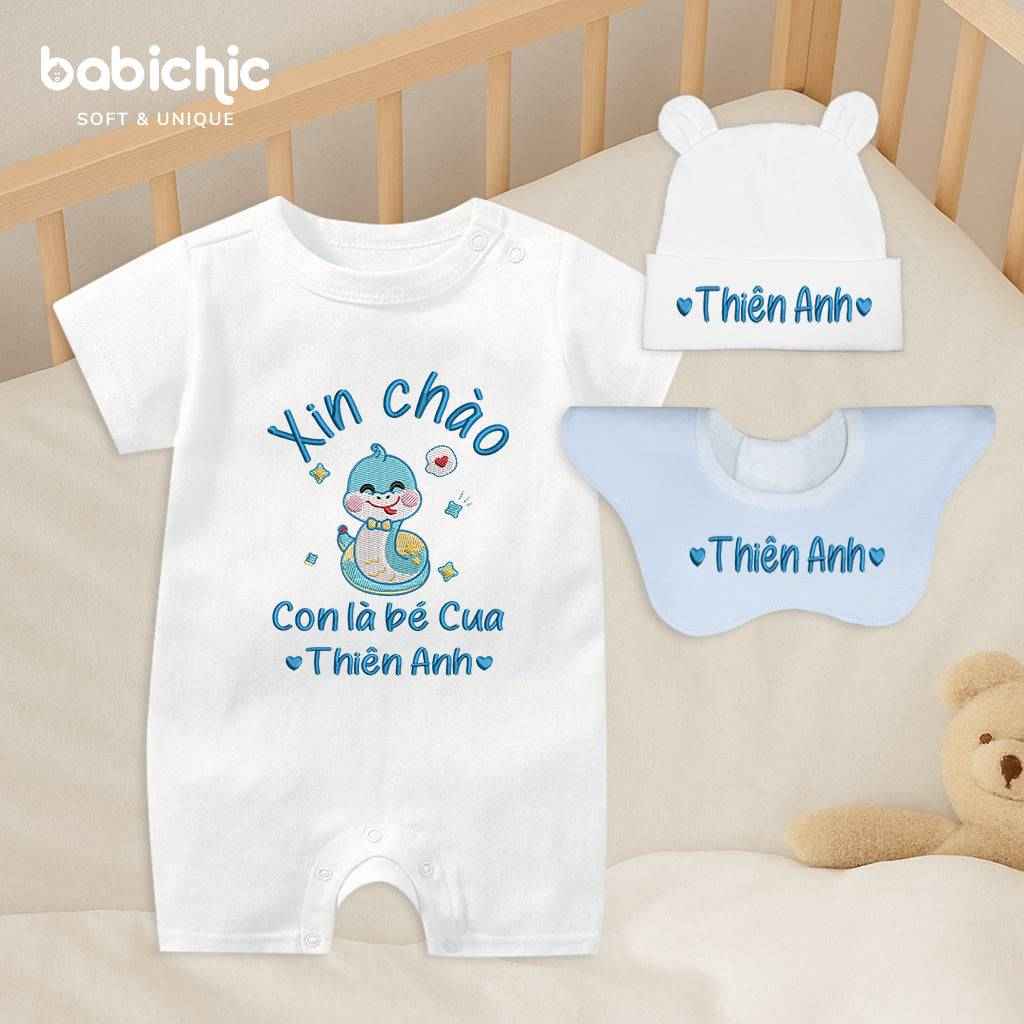 Set đồ sơ sinh thêu tên “Thiên Anh – Cua” – Hình rắn xanh dương, quà đầy tháng cá nhân hóa cho bé trai