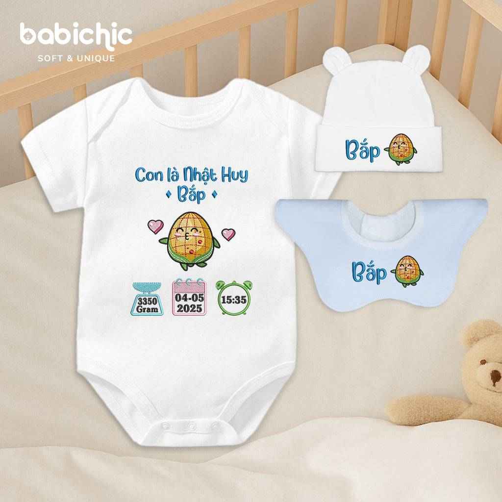 Set đồ lễ đầy tháng cho bé trai – Thêu tên “Con là Nhật Huy – Bắp”, hình bắp ngô dễ thương