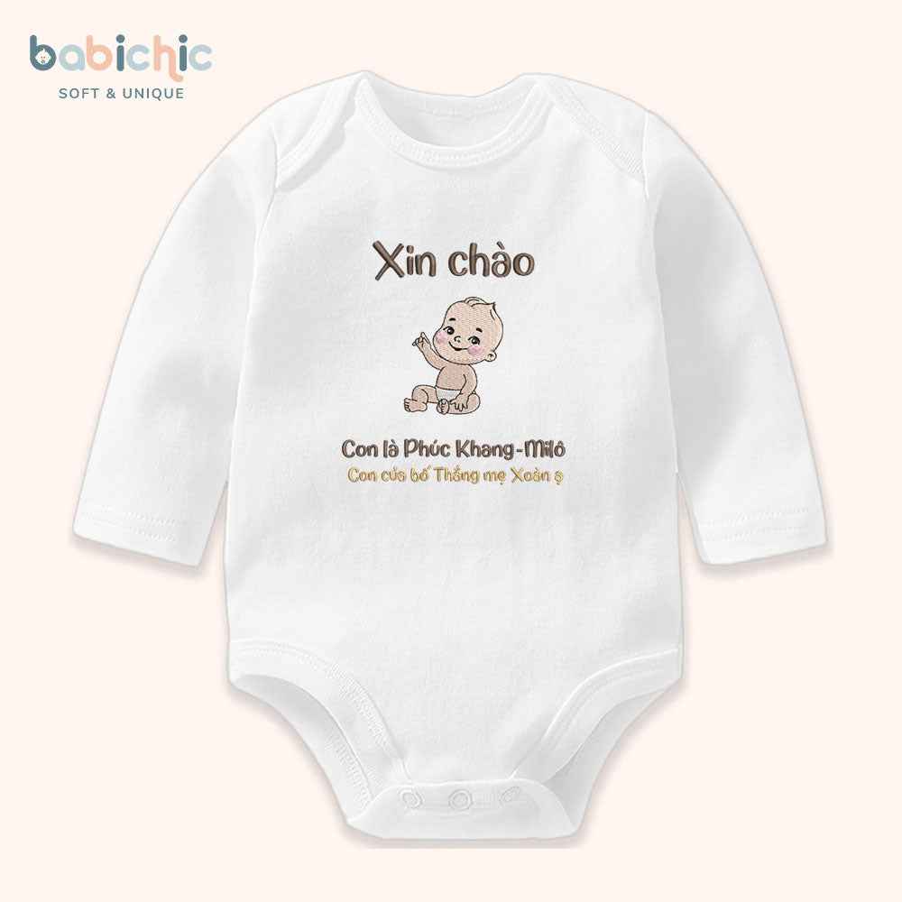 Set quà thêu tên cho bé trai - Phúc Khang - Milo - Cotton Organic, Hình Em Bé & Tên Bố Mẹ, Tone Nâu Đen, Quà Đầy Tháng Cá Nhân Hóa
