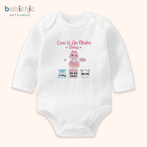Set quà đầy tháng bé gái cá nhân hóa – Thêu tên An Nhiên & hình rắn hồng