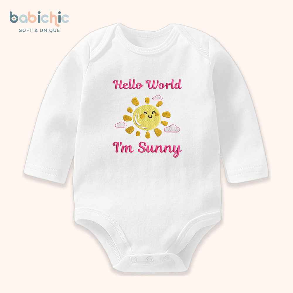 Set đồ đầy tháng bé gái thêu tên cá nhân hóa – Mẫu “I’m Sunny”, hình mặt trời tươi sáng