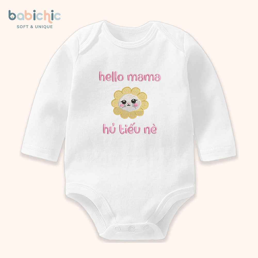 Set đầy tháng bé gái – Body thêu “Hello mama – Hủ Tiếu nè” tone hồng vàng dễ thương, cá nhân hoá tên bé