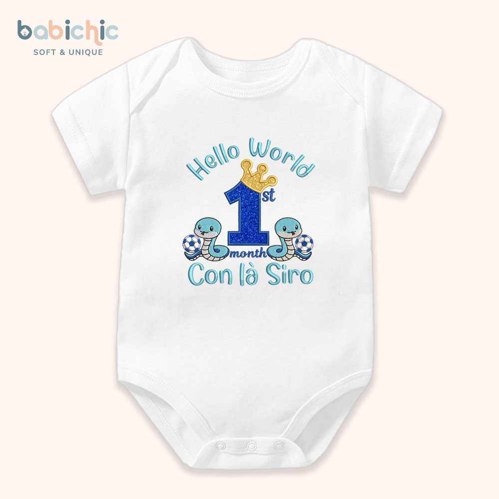 Quà tặng sơ sinh cá nhân hóa cho bé trai – Bodysuit thêu tên “Con là Siro”, hình rắn