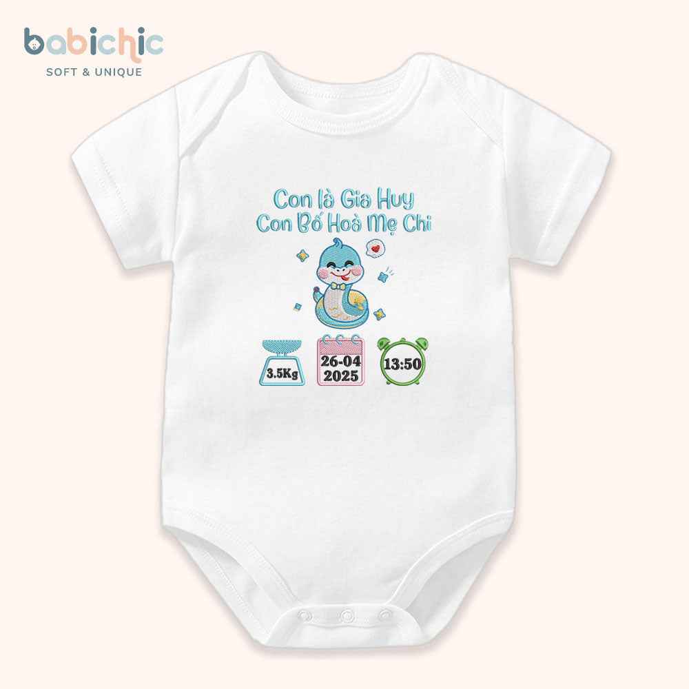 Set sơ sinh thêu tên “Gia Huy” – Quà đầy tháng bé trai sinh năm rắn, thiết kế xanh mint