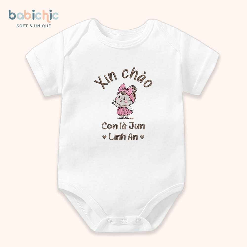 Set đầy tháng bé gái thêu tên cá nhân hóa hình bé đáng yêu – Mẫu “Jun – Linh An” tone nâu hồng