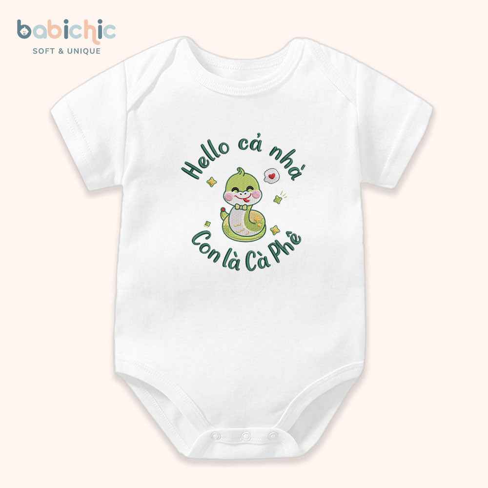 Set quà thêu tên cho bé trai - Cà Phê - Cotton Organic, Hình Rắn 2025, Xanh Lá, Quà Đầy Tháng Bé Trai Thêu Tên Cá Nhân