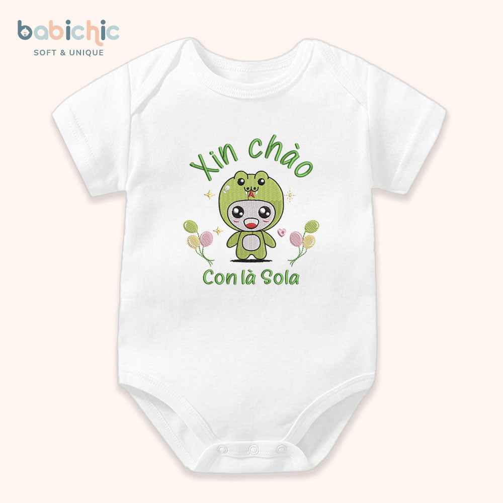 Set quà thêu tên cho bé trai - Sola - Cotton Organic, Hình Rắn Xanh Lá, Quà Đầy Tháng Cá Nhân Hóa