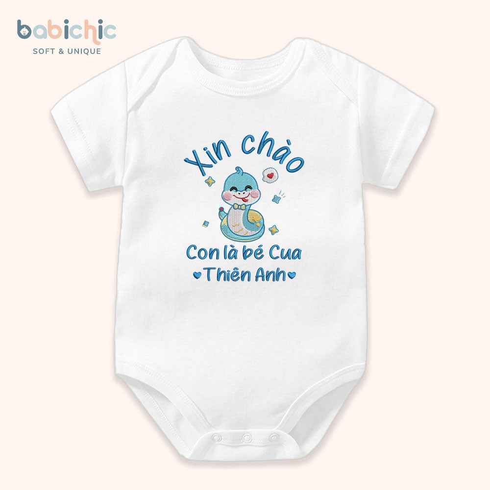 Set đồ sơ sinh thêu tên “Thiên Anh – Cua” – Hình rắn xanh dương, quà đầy tháng cá nhân hóa cho bé trai