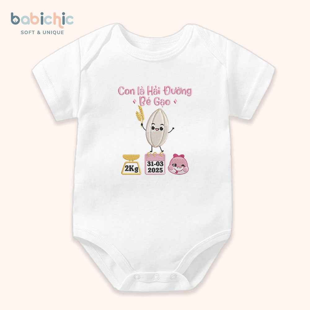 Set đồ đầy tháng cho bé gái thêu tên riêng – Mẫu “Hải Đường + Bé Gạo” họa tiết hạt gạo dễ thương, thông số sinh