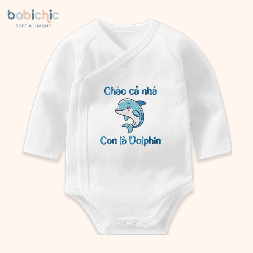 Bodysuit đầy tháng bé trai thêu tên cá nhân hóa – Mẫu “Con là Dolphin”, hình cá heo cute