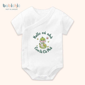 Set quà thêu tên cho bé trai - Cà Phê - Cotton Organic, Hình Rắn 2025, Xanh Lá, Quà Đầy Tháng Bé Trai Thêu Tên Cá Nhân