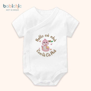 Set đồ đầy tháng bé gái Cà Phê – Body thêu rắn hồng & tên bé, tone nâu hồng dễ thương
