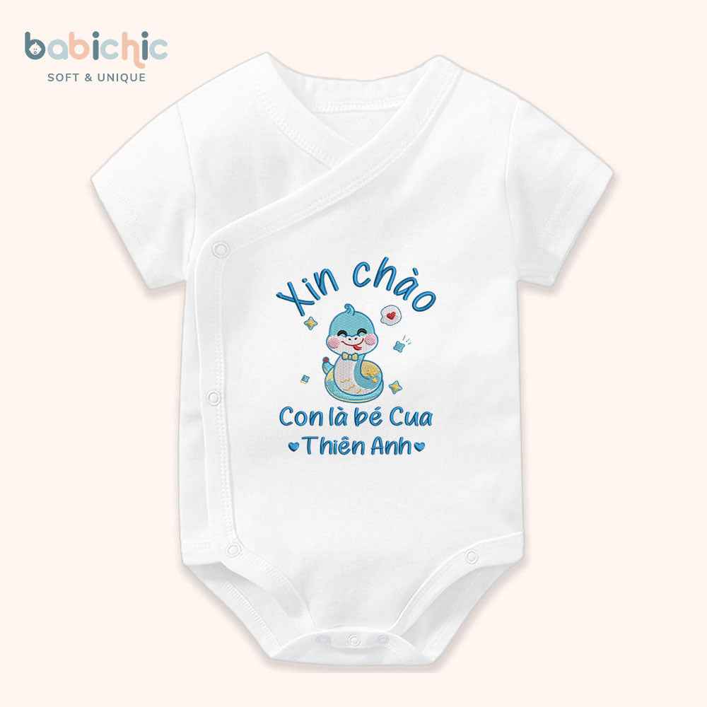 Set đồ sơ sinh thêu tên “Thiên Anh – Cua” – Hình rắn xanh dương, quà đầy tháng cá nhân hóa cho bé trai